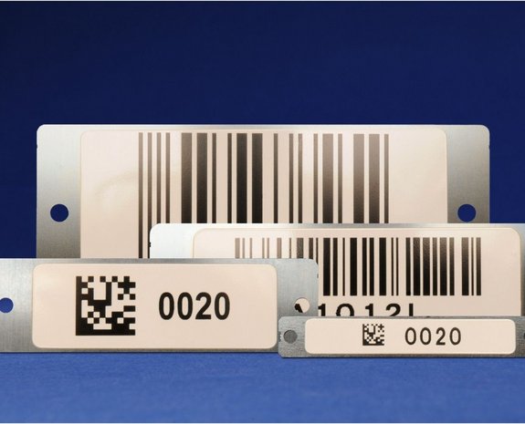 inotec Photo Barcode industrielle Anwendung Ceralabel Metalletikett
